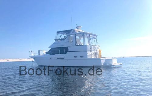 Carver 404 Cockpit Motor Yacht  technische daten 
